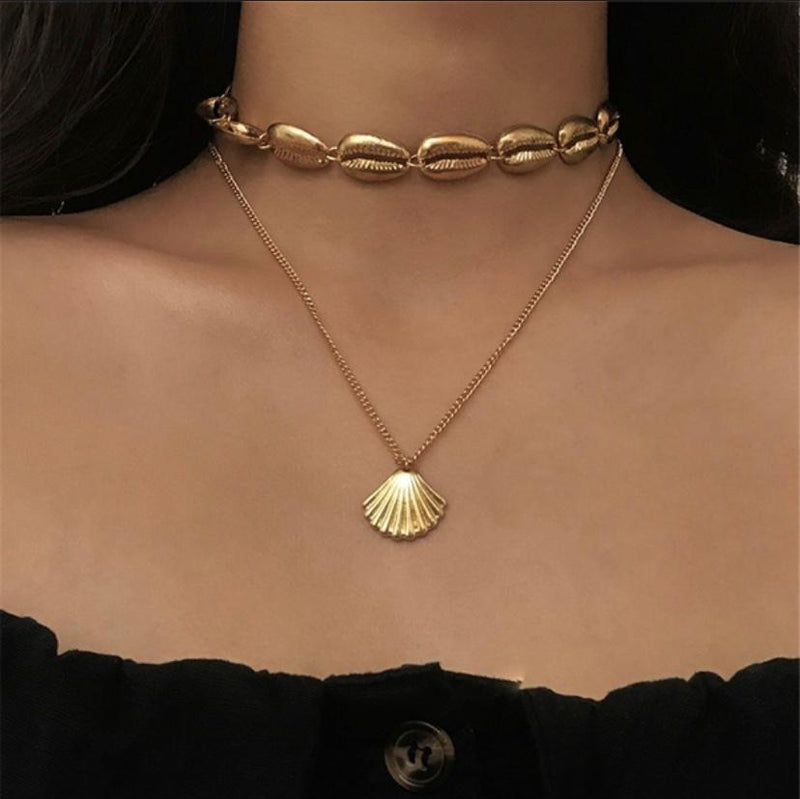 Amazon.com: VIEEL Natural Shell Choker Necklace Seashell Necklace  Adjustable Puka Shell Necklace Bracelets Set Hawaiian Jewelry for for Women  Men Girls Ladies (Black): Clothing, Shoes & Jewelry