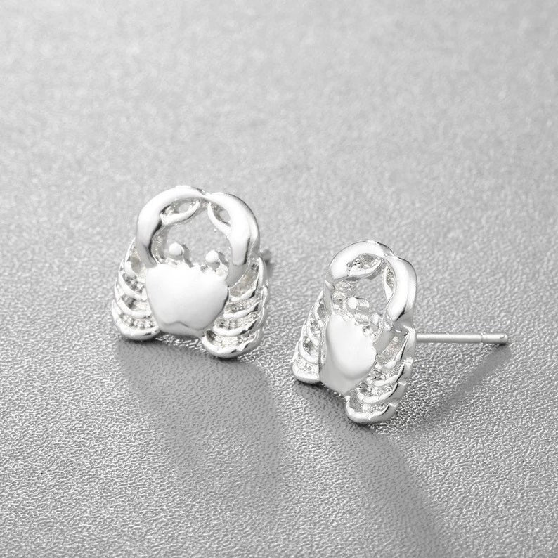 Cute Crab Earrings In Silver
